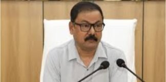 लखनऊ : सीएम डैशबोर्ड रैंकिंग में औरैया जिले ने मारी बाजी, डीएम बृजेश कुमार बने नंबर-1