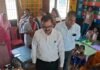 सीएचओ के सहयोग से चालीस दिन के विशेष अभियान की सोमवार से हुई शुरुआत, सीएमओ डॉ राजेश झा ने पिपरौली में दो आयुष्मान आरोग्य शिविर का किया निरीक्षण