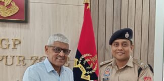 गोरखपुर : एडीजी मुथा अशोक जैन बने यूपी के पुलिस महानिदेशक, अधिकारियों ने दी बधाई