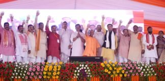 कुशीनगर में ₹424 करोड़ की 278 परियोजनाओं का लोकार्पण-शिलान्यास, CM योगी बोले- इससे बड़ा सौभाग्य इस पीढ़ी का क्या हो सकता है?