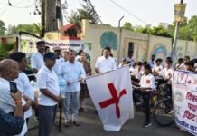 फिट इंडिया मूवमेंट को मिली नई रफ्तार: जिला जज ने दिखाई साइकिल रैली को हरी झंडी, 200 से अधिक प्रतिभागियों ने दिया स्वास्थ्य और पर्यावरण संरक्षण का संदेश