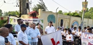 फिट इंडिया मूवमेंट को मिली नई रफ्तार: जिला जज ने दिखाई साइकिल रैली को हरी झंडी, 200 से अधिक प्रतिभागियों ने दिया स्वास्थ्य और पर्यावरण संरक्षण का संदेश