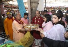 मथुरा: बरसाना राधारानी के दरबार में नतमस्तक हुए उत्तर प्रदेश के मुख्य न्यायाधीश अरुण भंसाली…