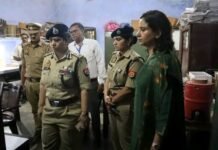 यूपी पुलिस भर्ती परीक्षा पर ADG का सख्त पहरा: फतेहगढ़ के केंद्रों का किया औचक निरीक्षण, लापरवाही पर कार्रवाई की चेतावनी