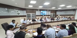 डीएम दीपक मीणा की अध्यक्षता में DLRC/DCC बैठक संपन्न, बैंकर्स को लक्ष्य पूर्ति व ऋण वितरण तेज करने के निर्देश