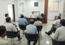 सीडीओ ने चिकित्सा अधिकारियों के साथ की बैठक, मरीजों को बेहतर स्वास्थ्य सेवाएं देने पर जोर