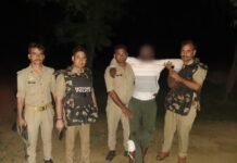 फर्रुखाबाद में आधी रात हुई मुठभेड़, पुलिस पर फायरिंग कर भाग रहा था आरोपी, गैंगस्टर एक्ट समेत 10 से अधिक मुकदमे दर्ज