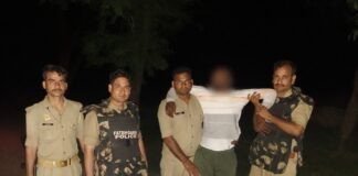 फर्रुखाबाद में आधी रात हुई मुठभेड़, पुलिस पर फायरिंग कर भाग रहा था आरोपी, गैंगस्टर एक्ट समेत 10 से अधिक मुकदमे दर्ज