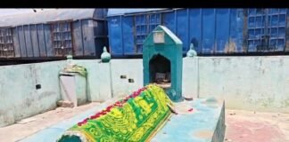 रेलवे की जमीन पर बनी मज़ार को लेकर विवाद, चौड़ीकरण कार्य में आ रही बाधा; सांसद बोले- विकास कार्य नहीं रुकेगा