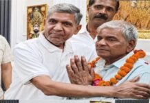कंपिल मेडिकल एसोसिएशन का गठन : स्वदेश राजपूत बने अध्यक्ष, मेडिकल व्यवसायियों की एकजुटता का लिया संकल्प
