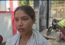 एटा: दबंग युवक सोनू पर युवती से छेड़छाड़ और धमकी का आरोप, तमंचा लेकर घर में घुसा, पुलिस जांच में जुटी