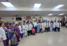 एम्स गोरखपुर में अंतर्राष्ट्रीय योग सप्ताह पर मरीजों को स्वास्थ्य का संदेश; स्त्री रोग ओपीडी में हुआ विशेष योग सत्र