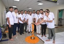 अंतर्राष्ट्रीय योग दिवस पर गोरखपुर हवाई अड्डे पर हुआ भव्य योगाभ्यास कार्यक्रम