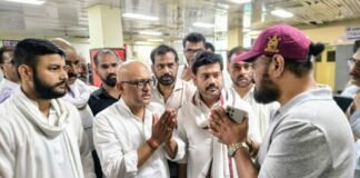 लखनऊ : KGMU पहुंचे कांग्रेस प्रदेश अध्यक्ष अजय राय, अग्निकांड के घायलों और परिजनों से की मुलाकात