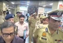 लखनऊ अग्निकांड: ट्रॉमा सेंटर से बाहर निकली SIT टीम, डेढ़ घंटे तक घायलों व परिजनों से की पूछताछ