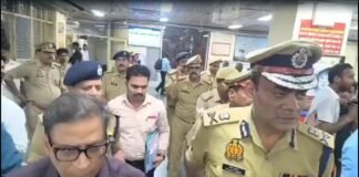 लखनऊ अग्निकांड: ट्रॉमा सेंटर से बाहर निकली SIT टीम, डेढ़ घंटे तक घायलों व परिजनों से की पूछताछ