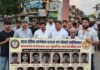 कायमगंज में गमगीन माहौल के बीच उमड़ा जनसैलाब, मासूम छात्रों की याद में जलाए गए मोमबत्तियां, दो मिनट का मौन रख दी श्रद्धांजलि