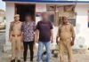 उत्तर प्रदेश : कर्नलगंज सड़क हादसे में पांच लोगों की मौत के मामले में दो आरोपी गिरफ्तार