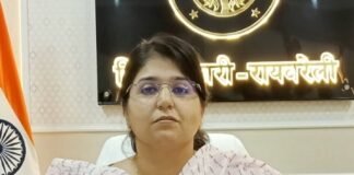 उत्तर प्रदेश पंचायत चुनाव : गांव के ‘प्रशासक’ बने प्रधान, लेकिन नए काम पर डीएम की मुहर जरूरी