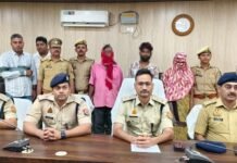 उत्तर प्रदेश : चंदौली हत्याकांड का 24 घंटे में खुलासा, पति बना प्रेम संबंध में रोड़ा तो पत्नी ने प्रेमी संग मिलकर उतारा मौत के घाट; 3 गिरफ्तार