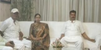 उत्तर प्रदेश : सीतापुर में अयोध्या जाने से पहले कांग्रेस प्रतिनिधिमंडल नजरबंद, भाजपा सरकार पर साधा निशाना
