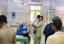 उत्तर प्रदेश : हरिद्वार जा रहे परिवार की कार को तेज रफ्तार वैगनआर ने मारी टक्कर, महिला-मासूम समेत 4 की मौत; 3 गंभीर घायल