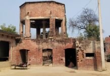 उत्तर प्रदेश : रायबरेली में अंग्रेजों के जमाने की हवाई पट्टी के टावर को ग्रामीणों ने बना लिया निजी संपत्ति, रक्षा विभाग ने खाली करने के दिए आदेश