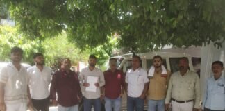 Uttar Pradesh: सभासद पर रिश्वत मांगने और धमकी देने का मुकदमा : सभासद ने शपथ पत्र के साथ डीएम से की शिकायत, जांच के बाद होगी कार्रवाई