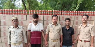चंदौली पुलिस की बड़ी कार्रवाई : ट्रक से 61 लाख की अवैध बीयर बरामद, दो अंतरराज्यीय तस्कर गिरफ्तार