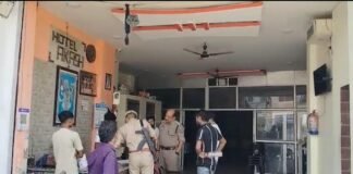 उत्तर प्रदेश : वीडियो कॉल पर प्रेमिका के सामने युवक ने होटल में लगाई फांसी, पुलिस जांच में जुटी