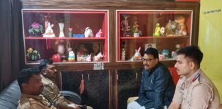 उत्तर प्रदेश : NEET पेपर लीक विरोध प्रदर्शन से पहले अमेठी में कई कांग्रेस नेता हाउस अरेस्ट…