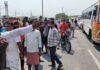 मिर्जापुर: मासूम की मौत पर फूटा ग्रामीणों का गुस्सा, टोल प्लाजा के पास लगाया जाम