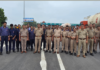 UP: किसानों के दिल्ली मार्च को लेकर हाई अलर्ट: महुअन टोल पर पुलिस का पहरा; नहीं निकला कोई जत्था