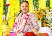 ‘कब तक बुनियादी समस्याओं से जूझेंगे वृंदावनवासी?…’, वृंदावन की बदहाल मूलभूत सुविधाओं पर मृदुलकान्त शास्त्री ने उठाए सवाल