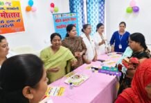 UP: रायबरेली में बेटियों के जन्म पर बंटी मिठाई, कटा केक, सीडीओ अंजुलता ने खुद संभाली कमान
