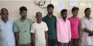 गोदाम में चल रही थी धर्म परिवर्तन की बैठक! मुजफ्फरनगर में कथित धर्म परिवर्तन का खुलासा