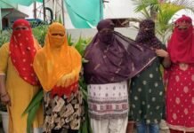UP: वाराणसी कैंट रेलवे स्टेशन पर पुलिस की पैनी नजर, संदिग्ध गतिविधियों में शामिल पांच महिलाएं हिरासत में