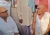 UP: चंदौली में पीड़ित परिवार के घर पहुंचे अजय राय, 1 करोड़ मुआवजा और हत्या का मुकदमा दर्ज करने की मांग