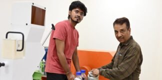 UP: चंद्रमा पर बस्ती बसाने की दिशा में IIT (BHU) की बड़ी उपलब्धि, तैयार की कृत्रिम लूनर मिट्टी