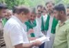 वाराणसी: जौहर विश्वविद्यालय पर कार्रवाई के विरोध में AIMIM का प्रदर्शन, राज्यपाल के नाम सौंपा ज्ञापन