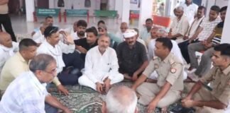 UP: मंशा देवी मंदिर चोरी कांड, महापंचायत में ग्रामीणों का आक्रोश, नई कमेटी गठन का फैसला