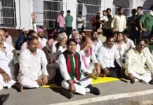 दिल्ली से बलिया तक हाहाकार…अखिलेश की गिरफ्तारी पर भड़के बागी सपाई