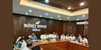 UP: बलिया में बाढ़ से निपटने की तैयारी तेज, रेड जोन के 106 गांवों के लिए प्रशासन ने बनाया एक्शन प्लान