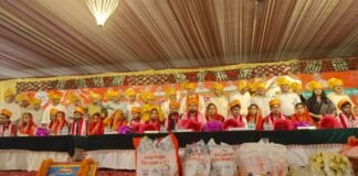 ‘हिंदू रीति से फेरे, मुस्लिम रीति से निकाह…’, गोंडा में 293 जोड़ों का सामूहिक विवाह बना सामाजिक सौहार्द की मिसाल