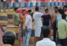 UP: मिर्जापुर टोल प्लाजा पर बवाल, टोलकर्मियों पर वाहन स्वामी को दौड़ा-दौड़ाकर पीटने का आरोप