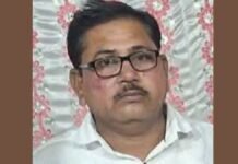 UP: बिजली विभाग पर मनमानी का आरोप, बकाया जमा करने के बाद भी घंटों नहीं जोड़ी बिजली