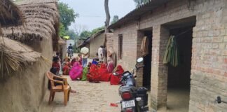 UP: रात में सोते समय 11 वर्षीय मासूम को सांप ने डसा, अस्पताल पहुंचते ही डॉक्टरों ने किया मृत घोषित