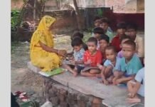 UP: गरीब बच्चों के लिए आगे आए ईशान मिल्की, बोले- जरूरत पड़ी तो अपनी जमीन पर बनवाऊंगा आंगनबाड़ी भवन