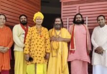 UP: शादाब चौहान के कांवड़ यात्रा वाले बयान पर संत समाज में उबाल, कार्रवाई की उठी मांग