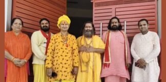UP: शादाब चौहान के कांवड़ यात्रा वाले बयान पर संत समाज में उबाल, कार्रवाई की उठी मांग